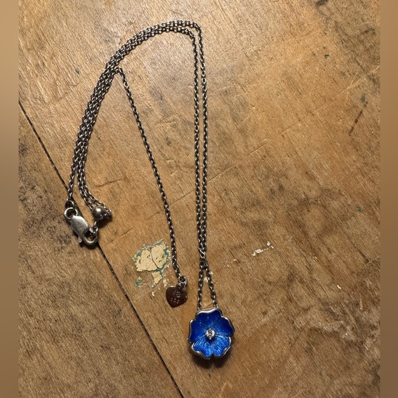 REAL STERLING SILVER BRIGHT BLUE HIBISCUS FLOWER NECKLACE WITH DIAMOND - Picture 3 of 6